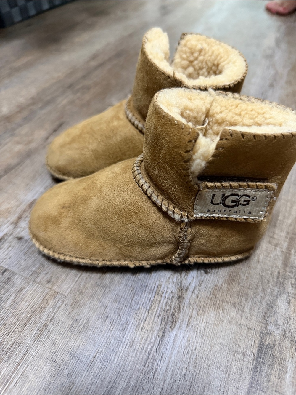 UGG Kids Chestnut Suede Shearling Booties